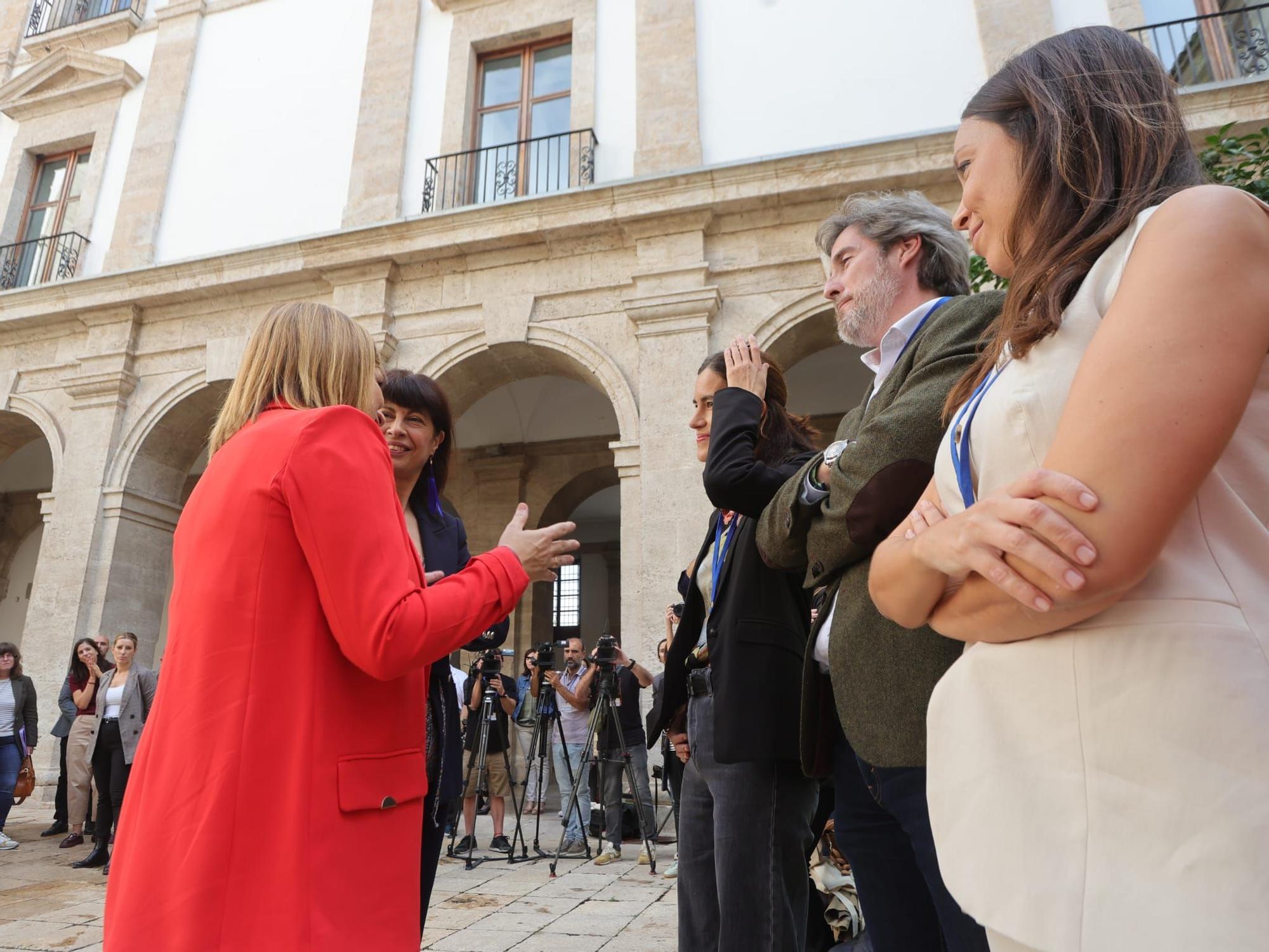 Teika presenta su apuesta por el deporte femenino ‘Juegan ellas, ganamos todos’ a la Ministra de Igualdad, Ana Redondo