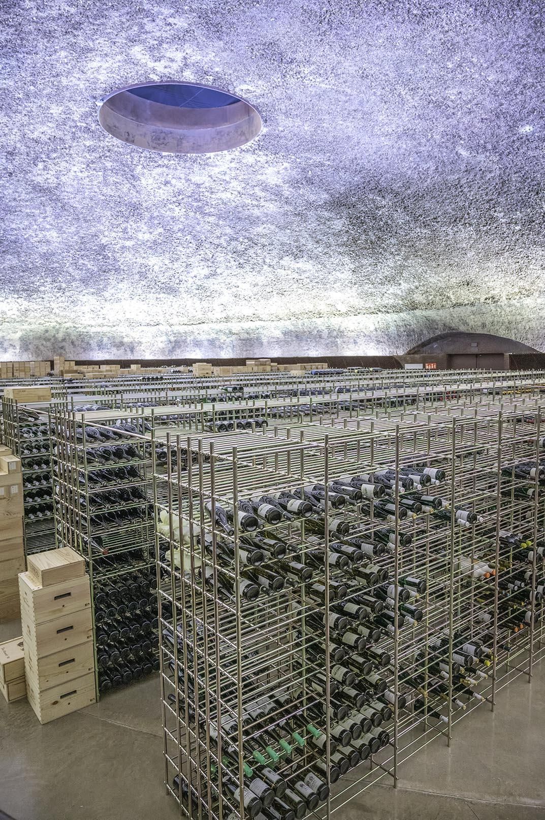 Bodega del Restaurante Esperit Roca.
