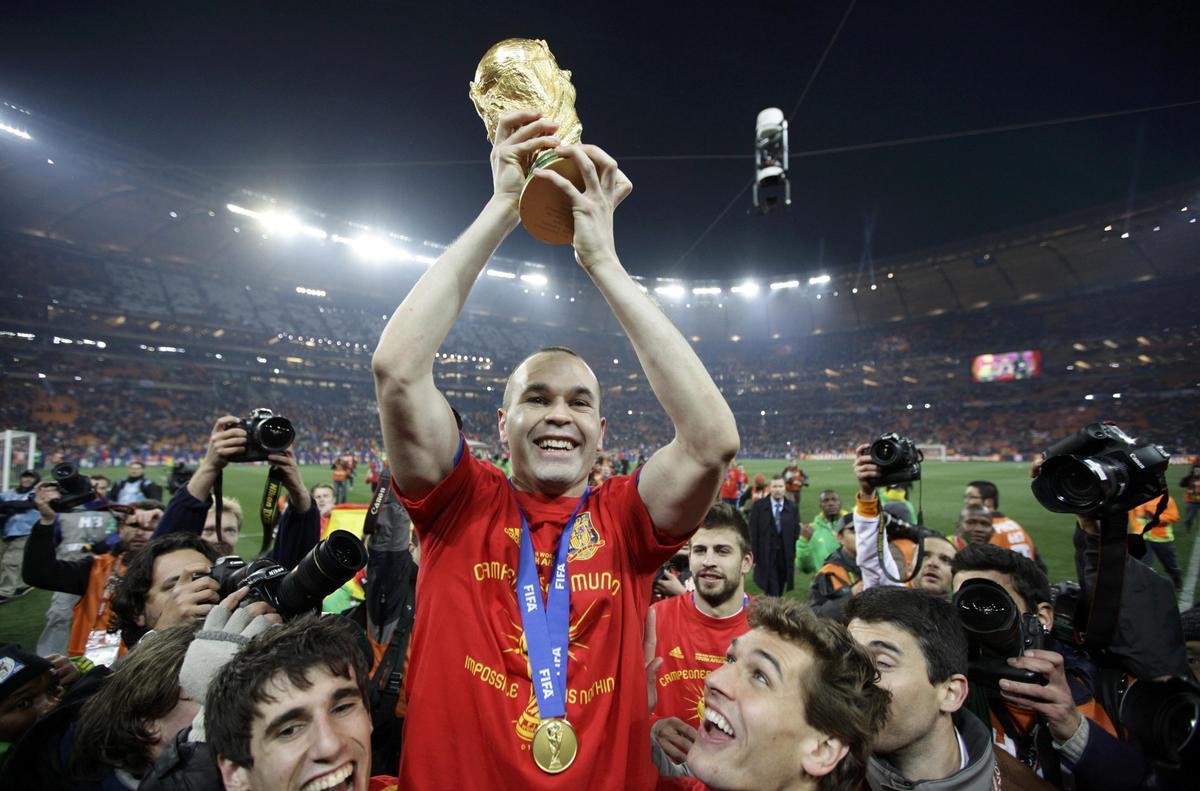 Andrés Iniesta, 38 títulos Andrés Iniesta, 38 títulos
