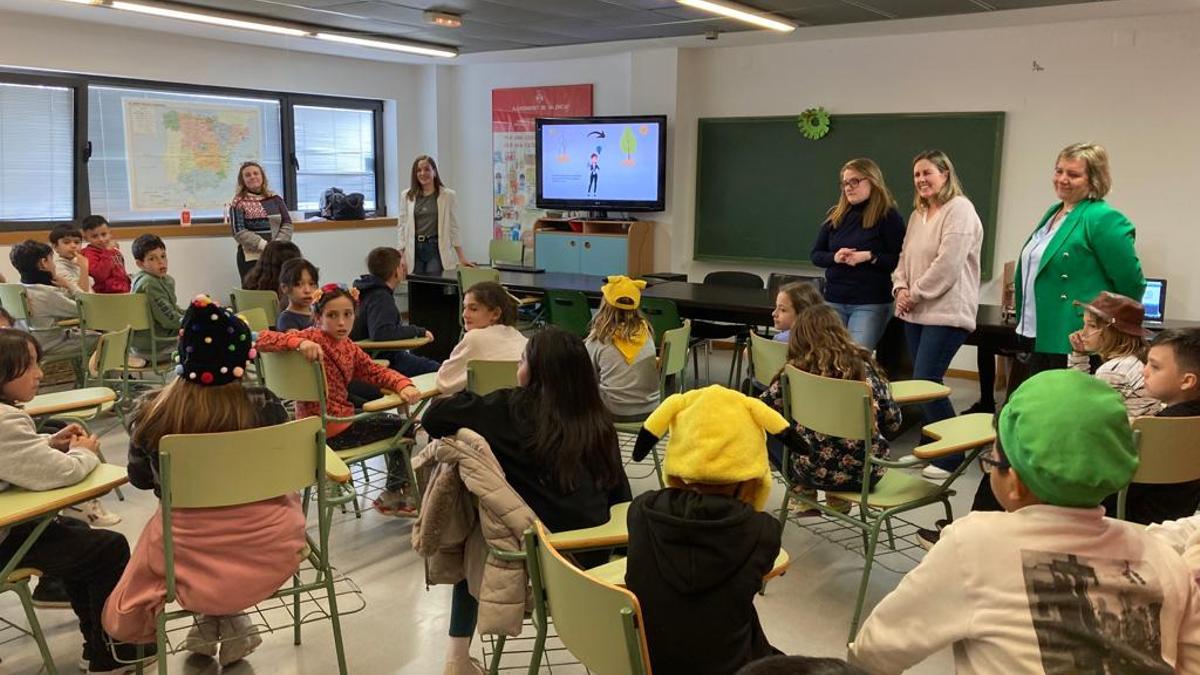 Charla en el colegio de Benimaclet