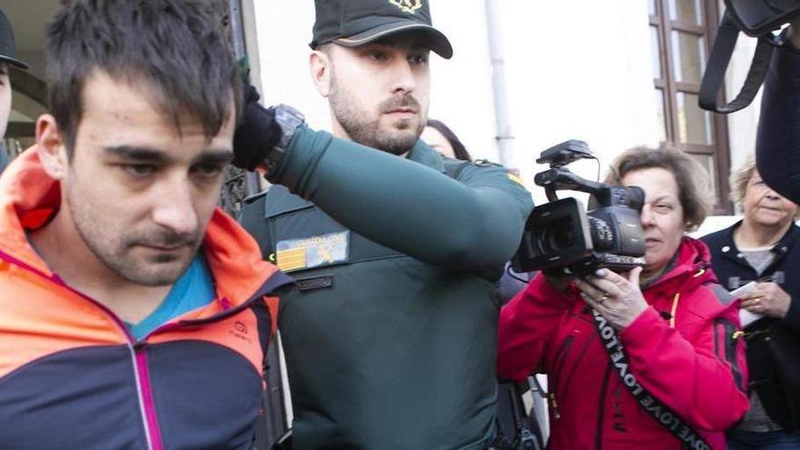 Siete detenciones por robos y maltrato: el historial del homicida del guardia en Asturias, que comenzó a delinquir a los 16