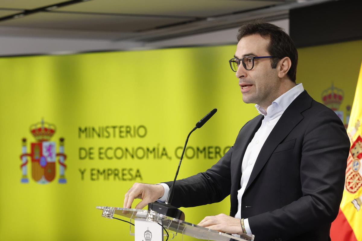 El Gobierno enfría volver a los descuentos en los combustibles y planea rebajas fiscales especialmente para agricultores y transportistas