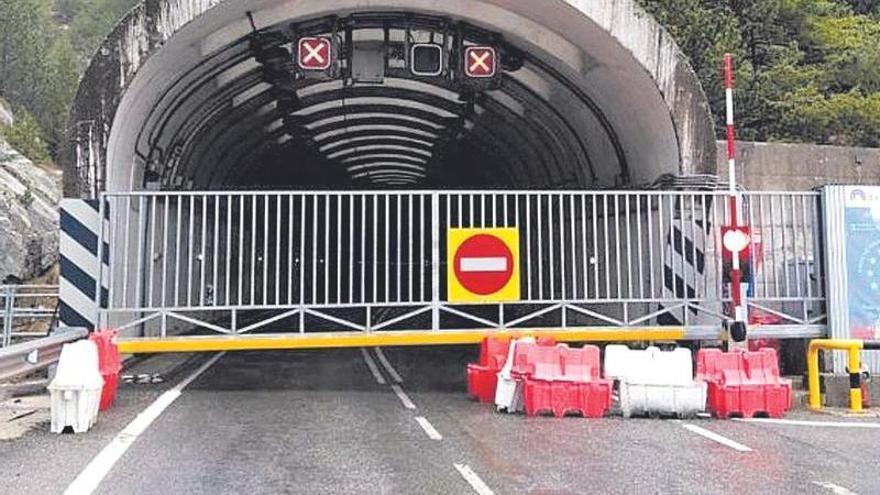 El túnel de Bielsa reabre al tráfico nocturno tras diez meses cerrado