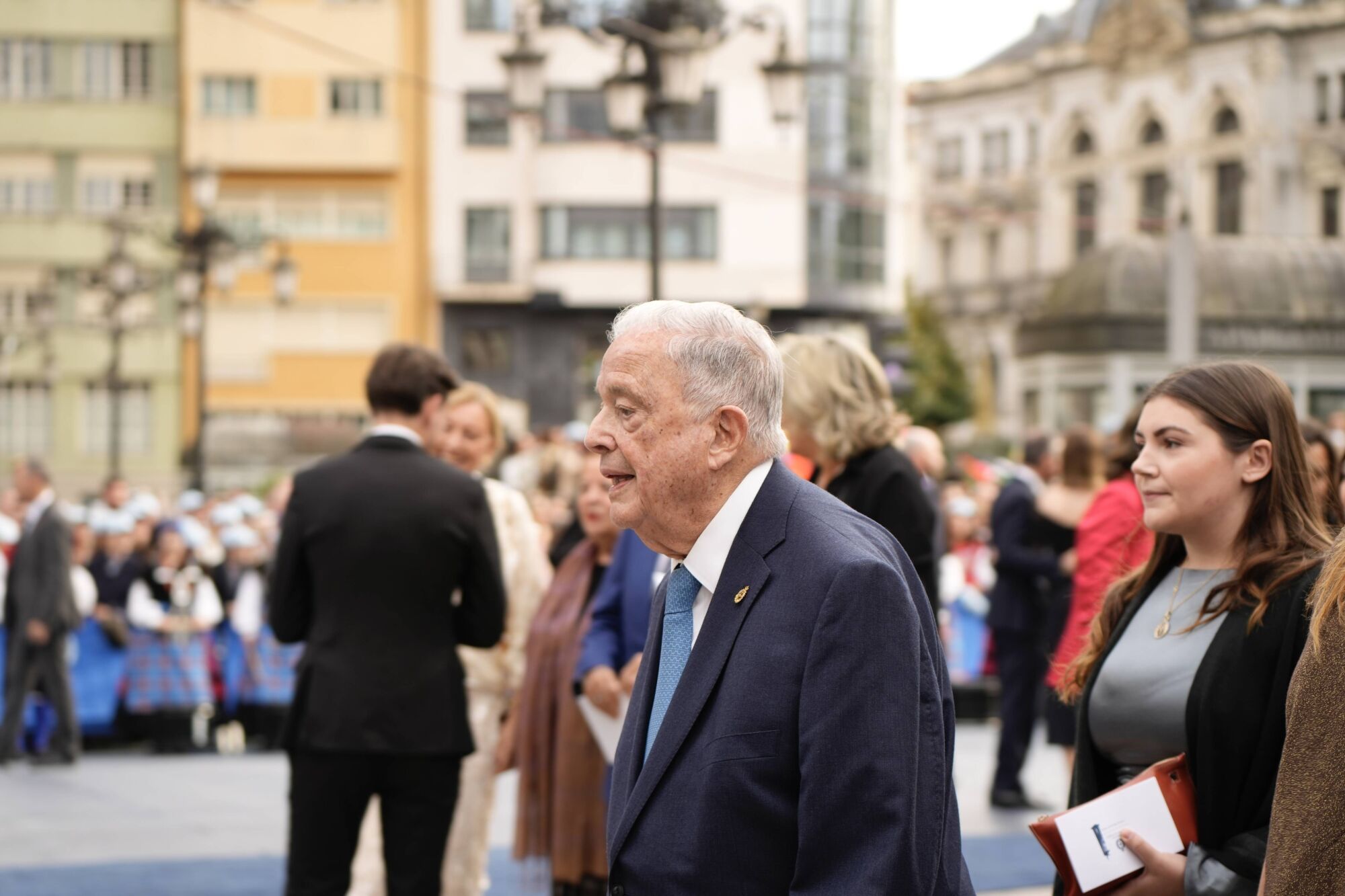 Así fue la llegada de los invitados a los premios "Princesa de Asturias" y su paso por la alfombra azul