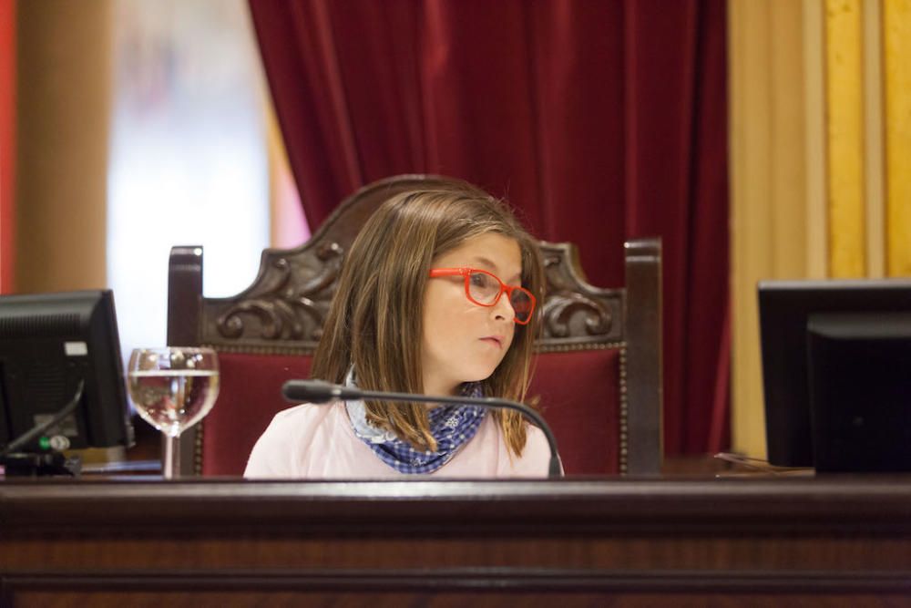 Los más jóvenes 'toman' el Parlament para luchar contra el cambio climático