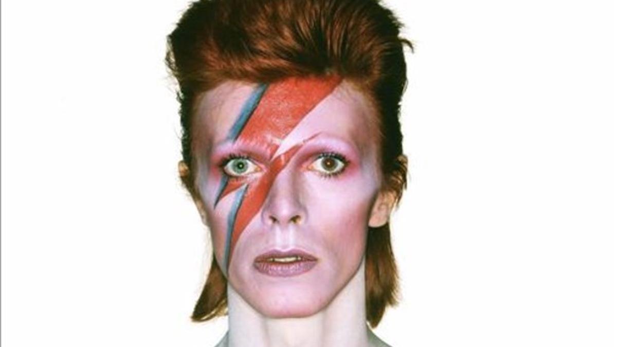 David Bowie en la portada del disco 'Aladdin Sane' de 1973.