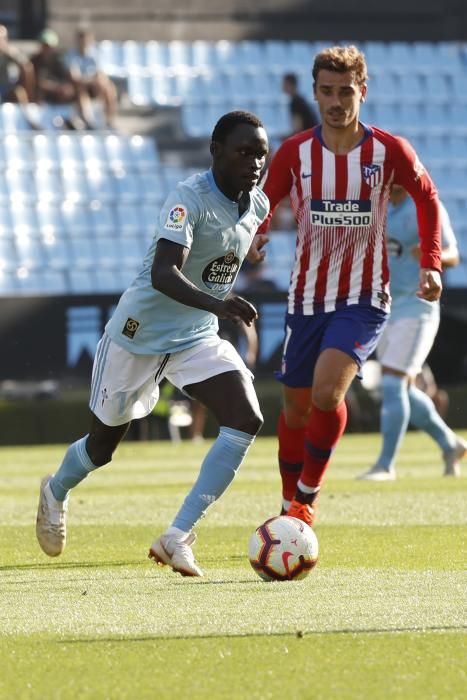 Intensidad a flor de piel en el duelo entre celestes y rojiblancos en el estadio de Balaídos.