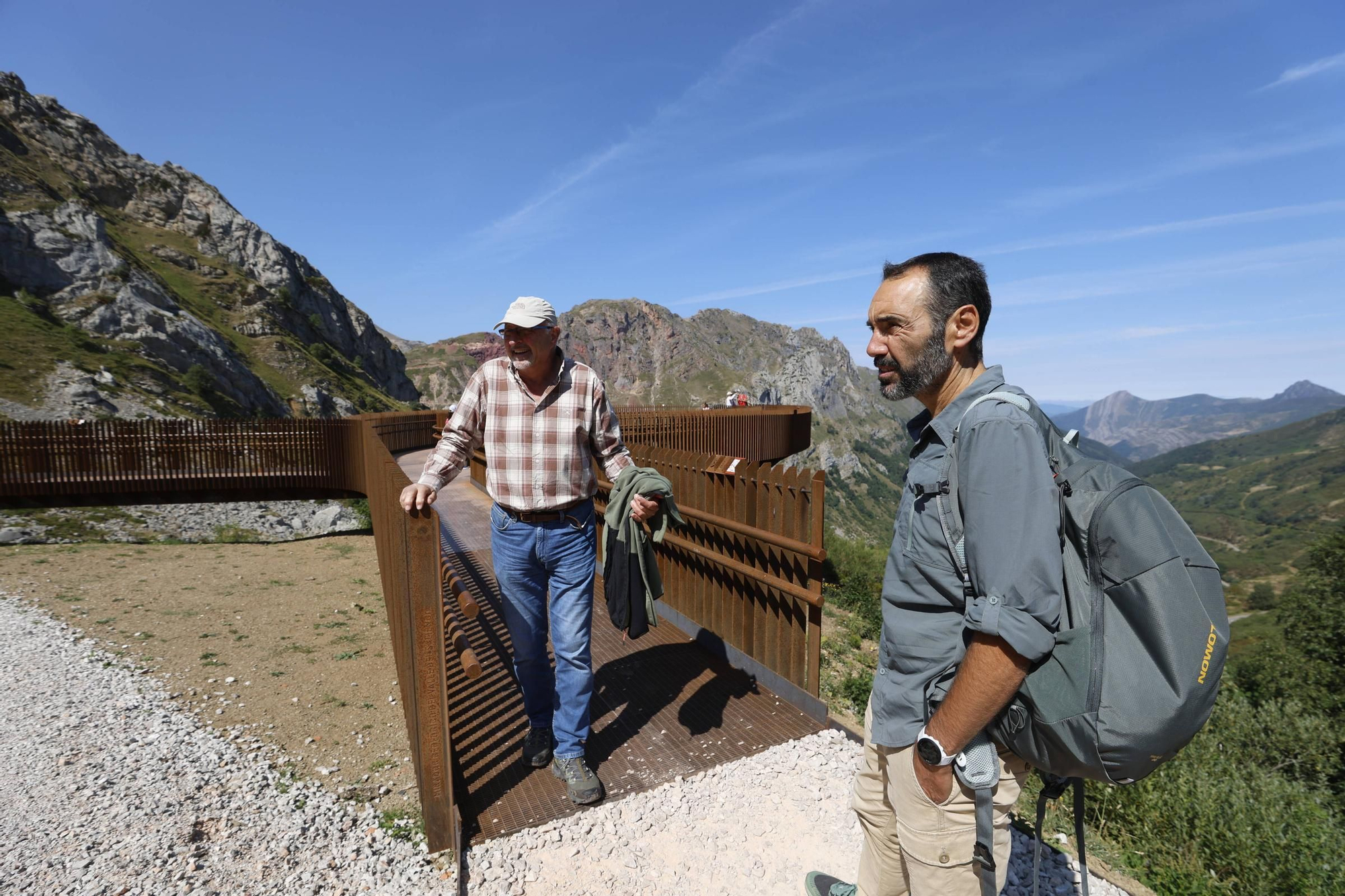Así fue la visita del ministro Jordi Hereu al mirador de La Farrapona
