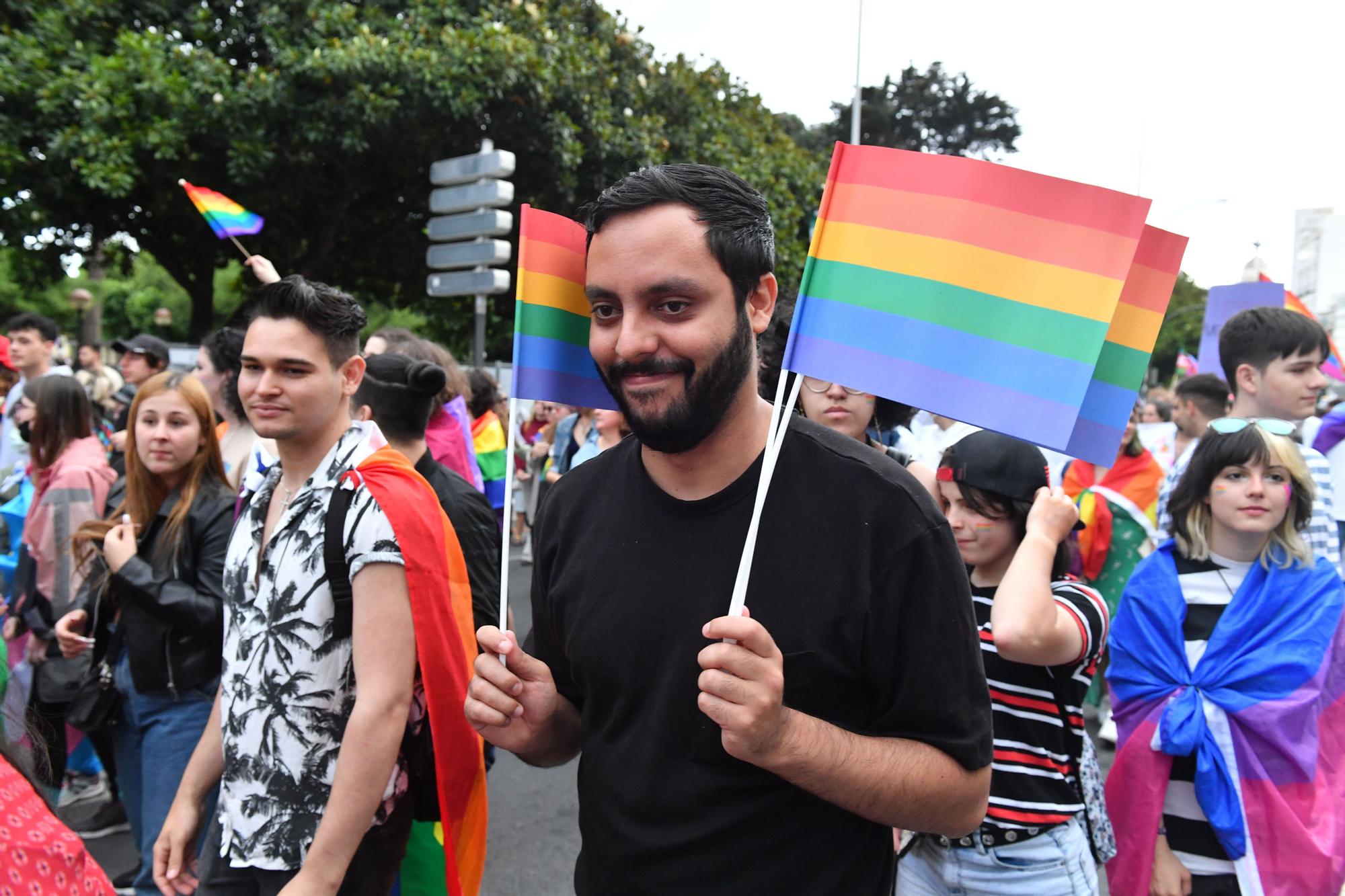 La manifestación del Orgullo LGBT recorre las calles de A Coruña