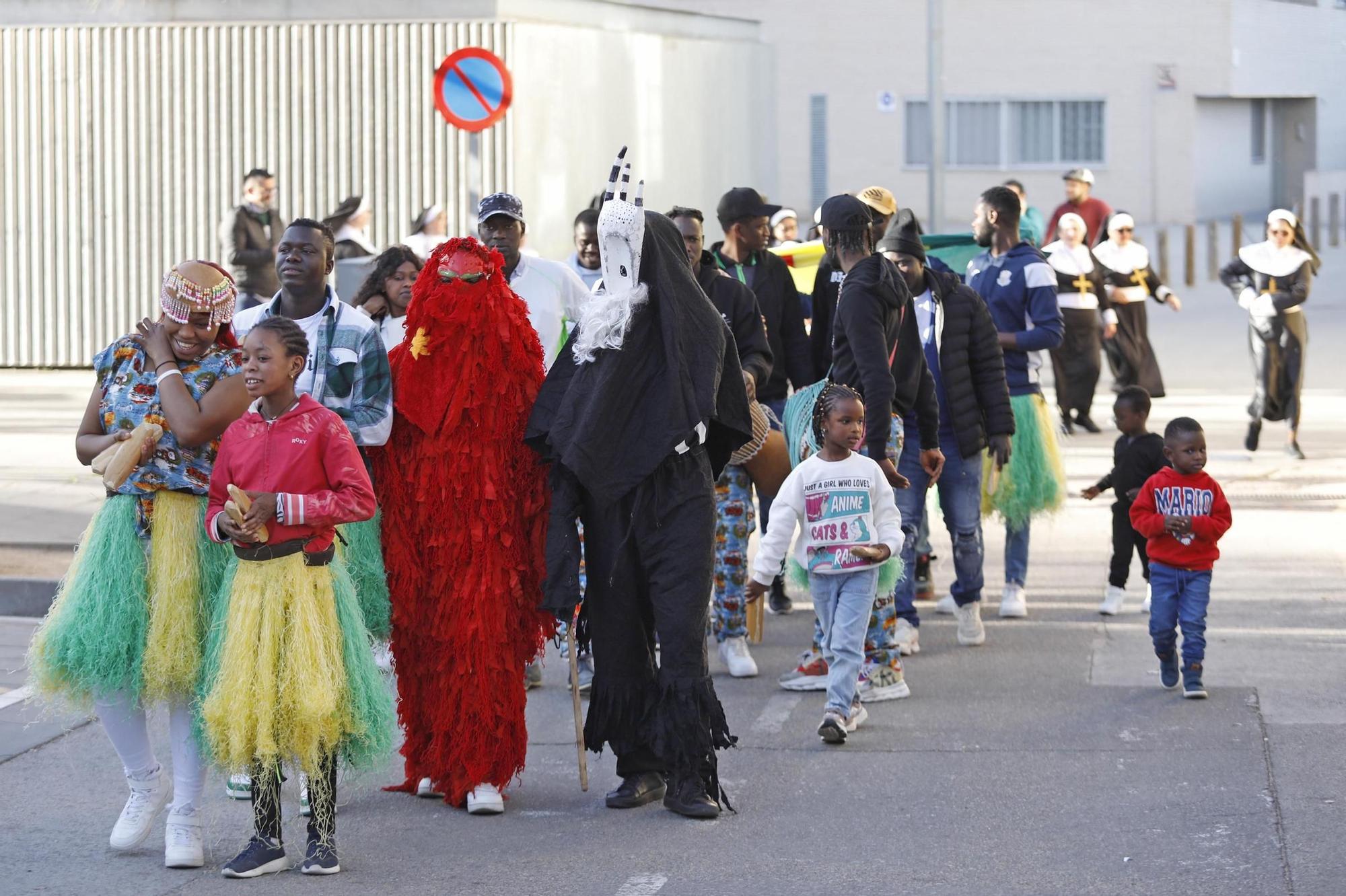 La ciutat de Girona es bolca amb el Carnaval