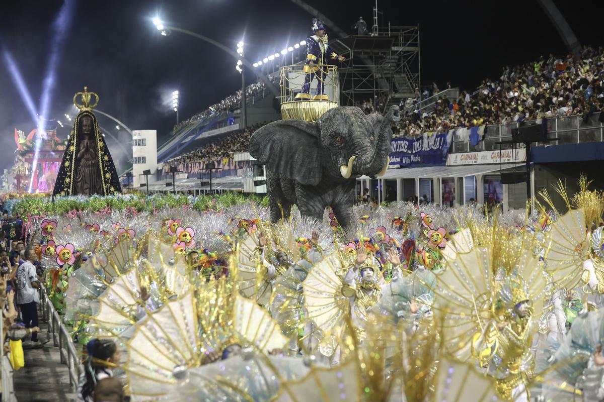 El carnaval de Sao Paulo recupera el esplendor tras la pandemia