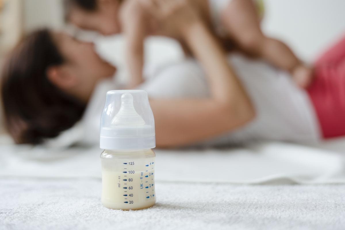 Hay tres tipos de leche de fórmula, dependiendo de la edad del bebé