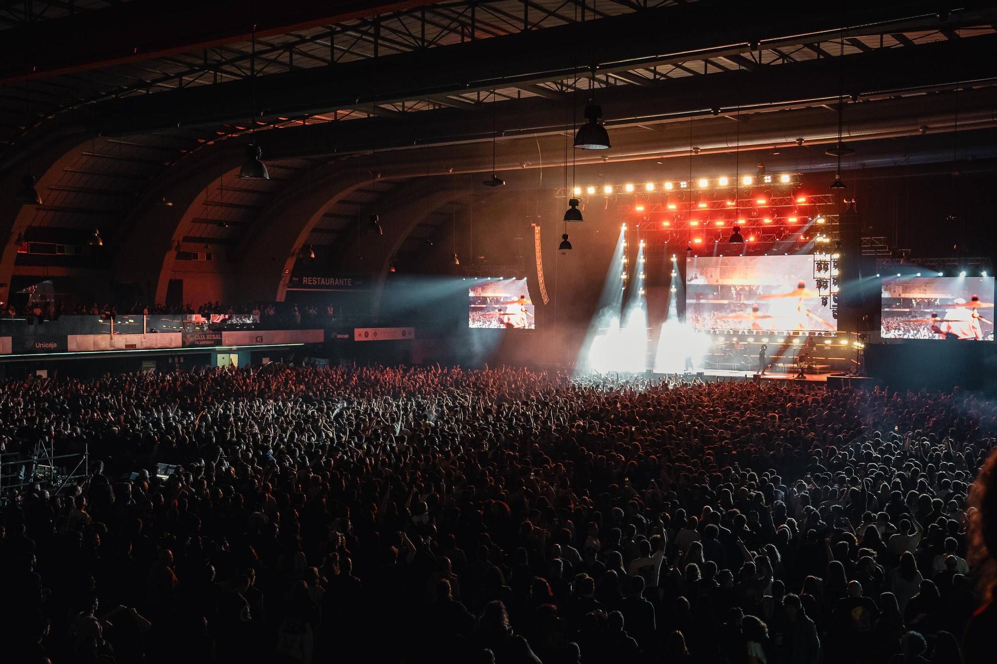 En imágenes: multitudinario concierto de "La Raíz" en Avilés