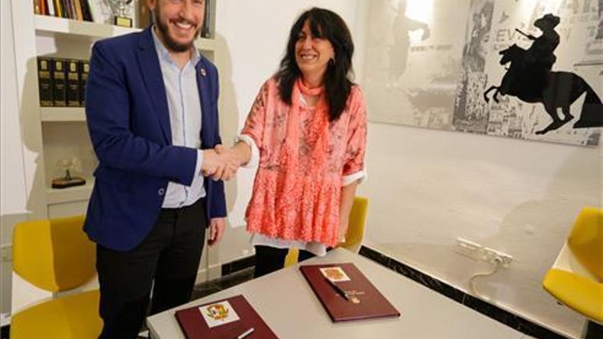 PSOE y Podemos evaluarán el pacto de legislatura a 5 meses de su firma