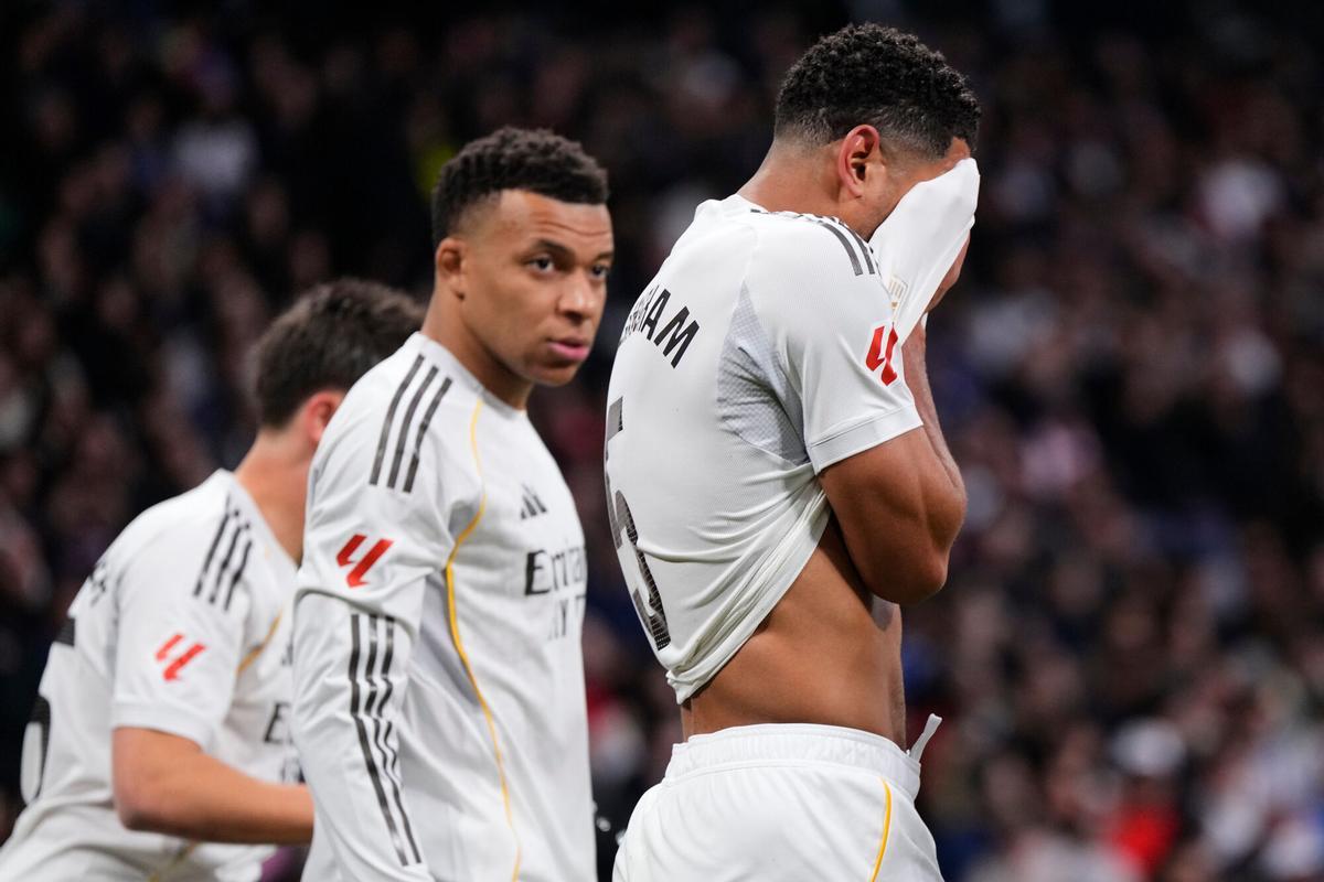 Jude Bellingham, tras lesionarse en el primer tramo del Real Madrid - Rayo.