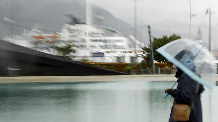 Predominio de cielos nubosos y lluvias en Canarias este miércoles