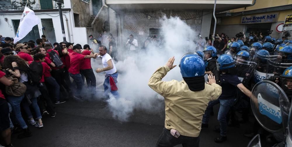 Choques entre policías y manifestantes en el G7