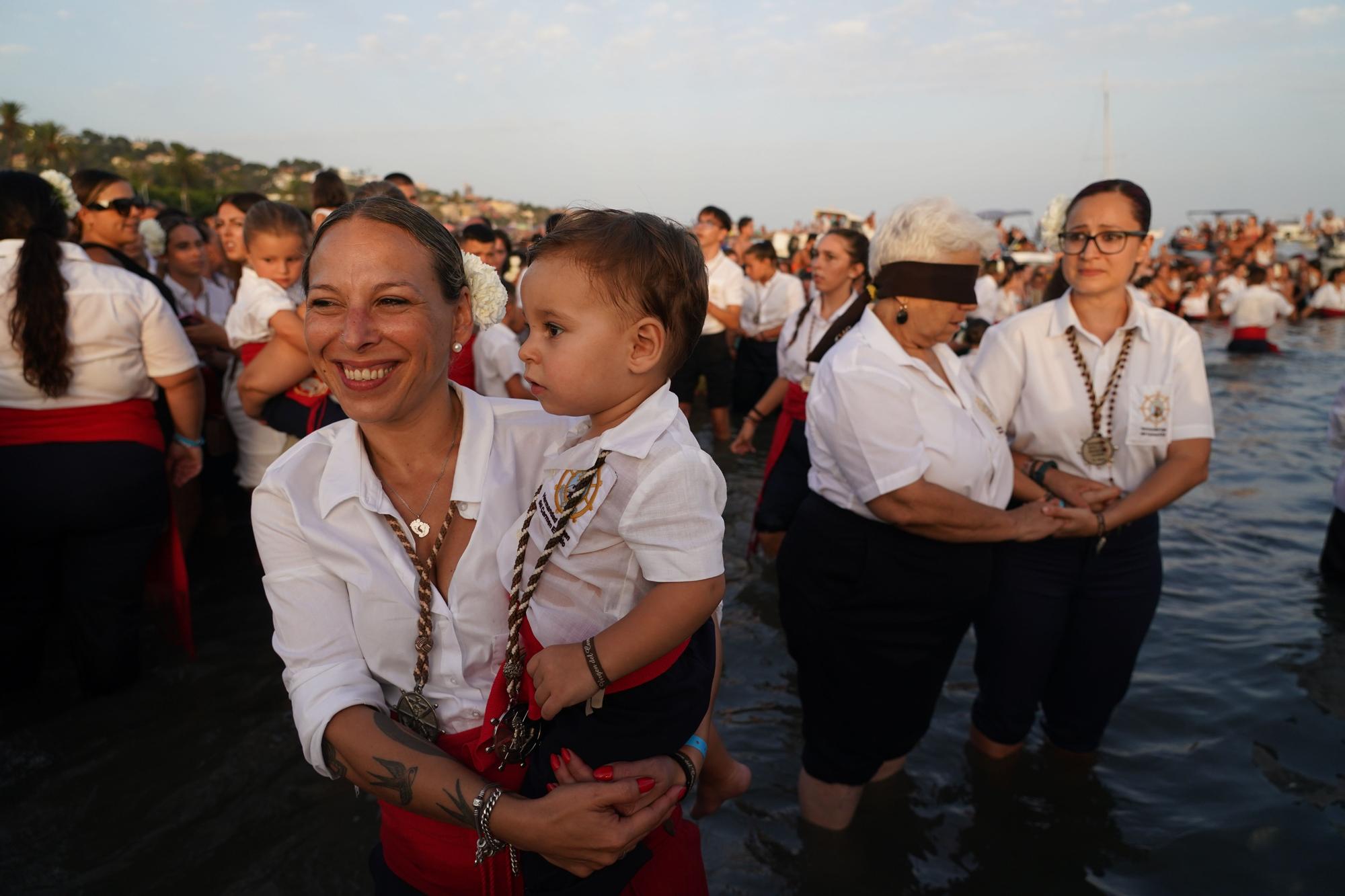 Procesión terrestre y marítima de la Virgen del Carmen de El Palo