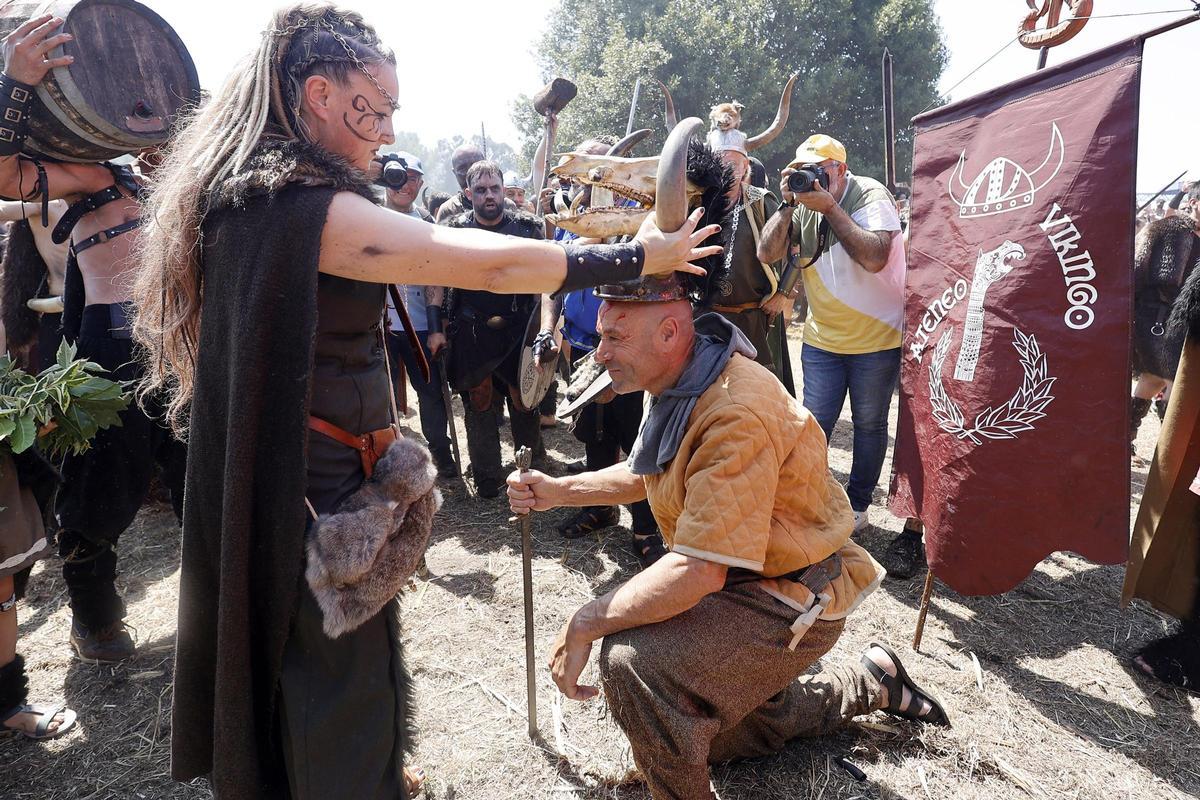 La ceremonia de homenaje al rey vikingo.