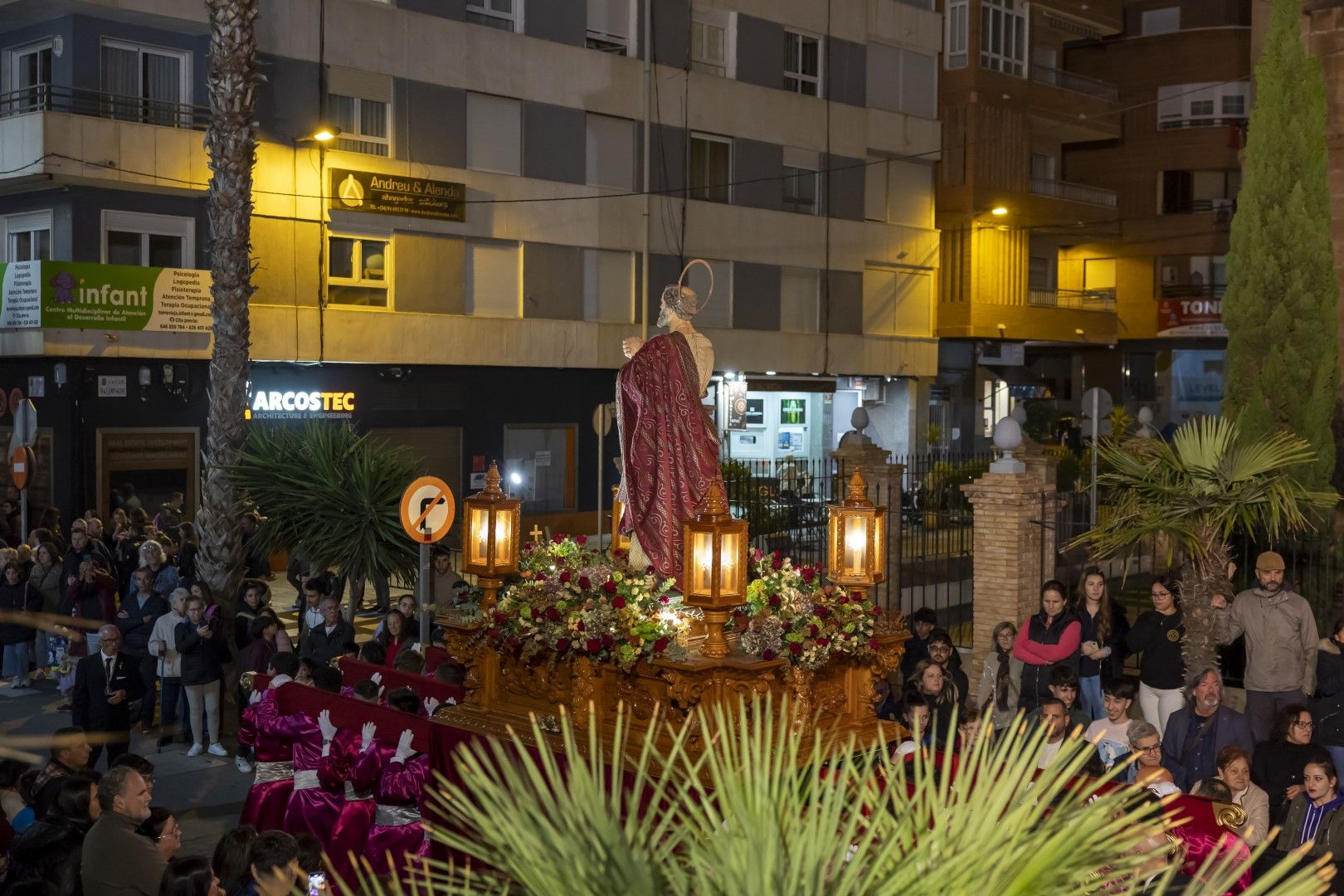 Aquí las imágenes de la Procesión de Lunes Santo en Torrevieja