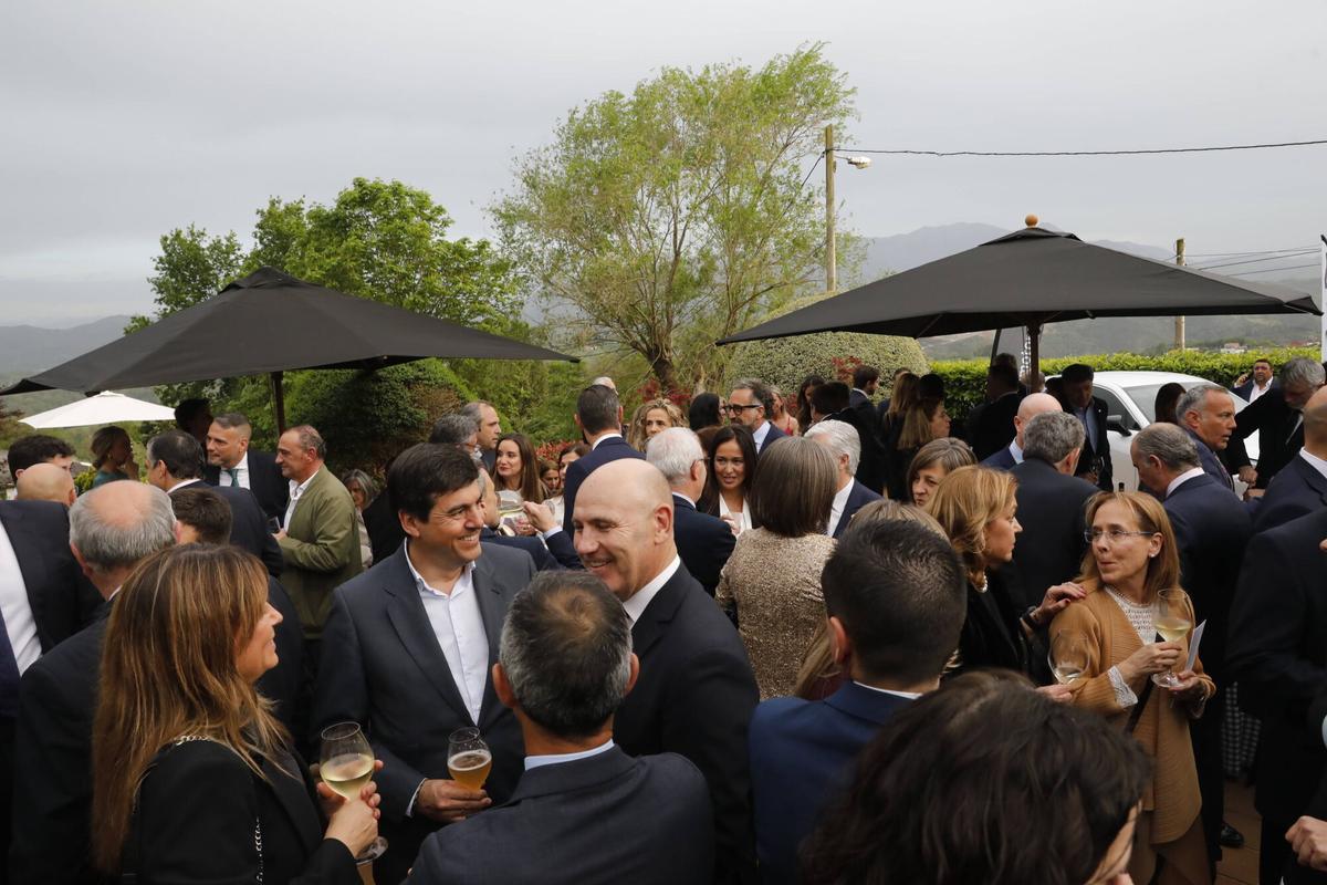 Martín Peláez, presidente del Real Oviedo, recibe el premio "Ovetense del año"