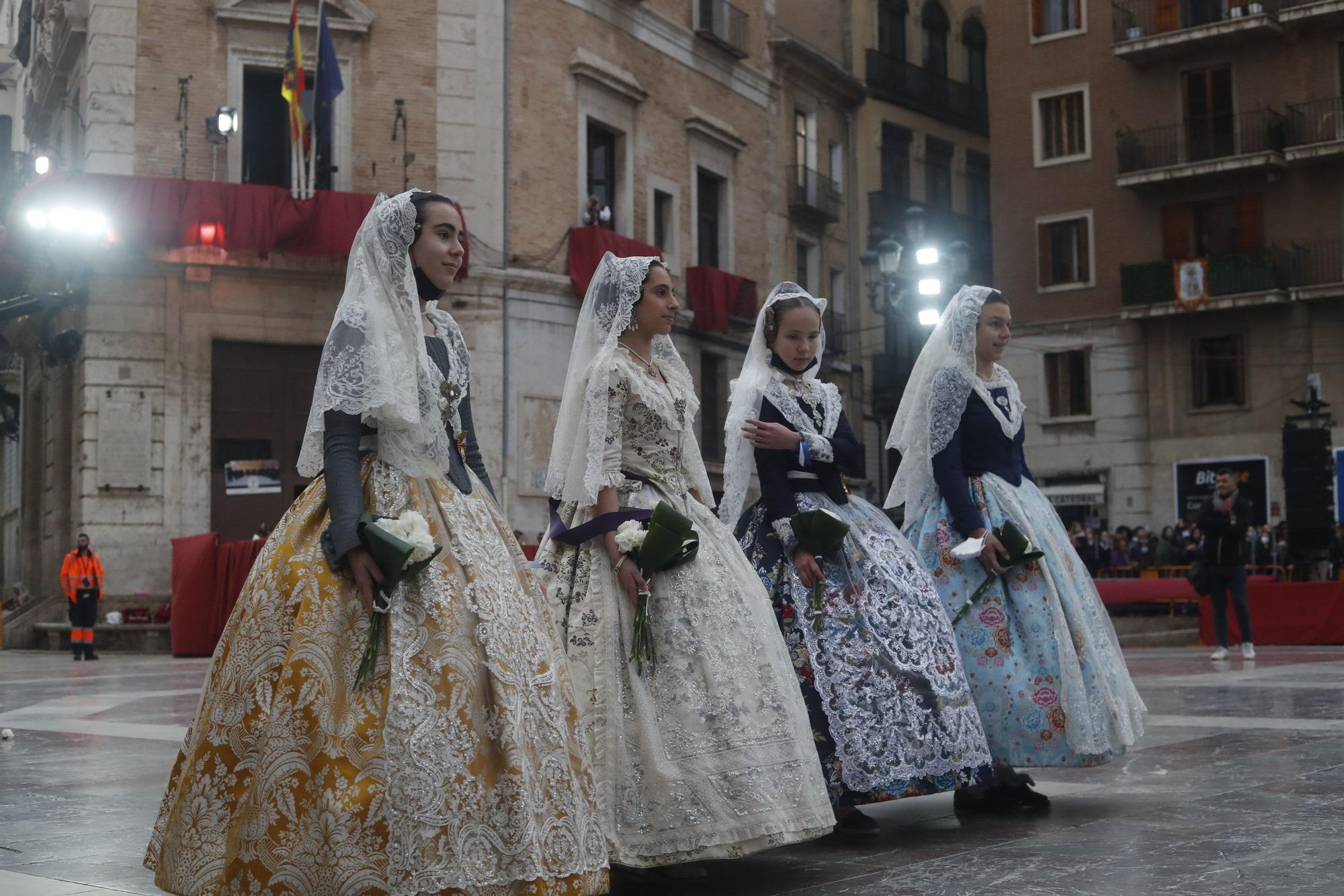 Búscate en el segundo día de ofrenda por la calle de la Paz (entre las 18:00 a las 19:00 horas)