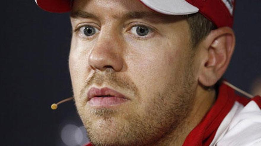 Vettel: &quot;No dejaría a Mercedes fuera de la batalla&quot;