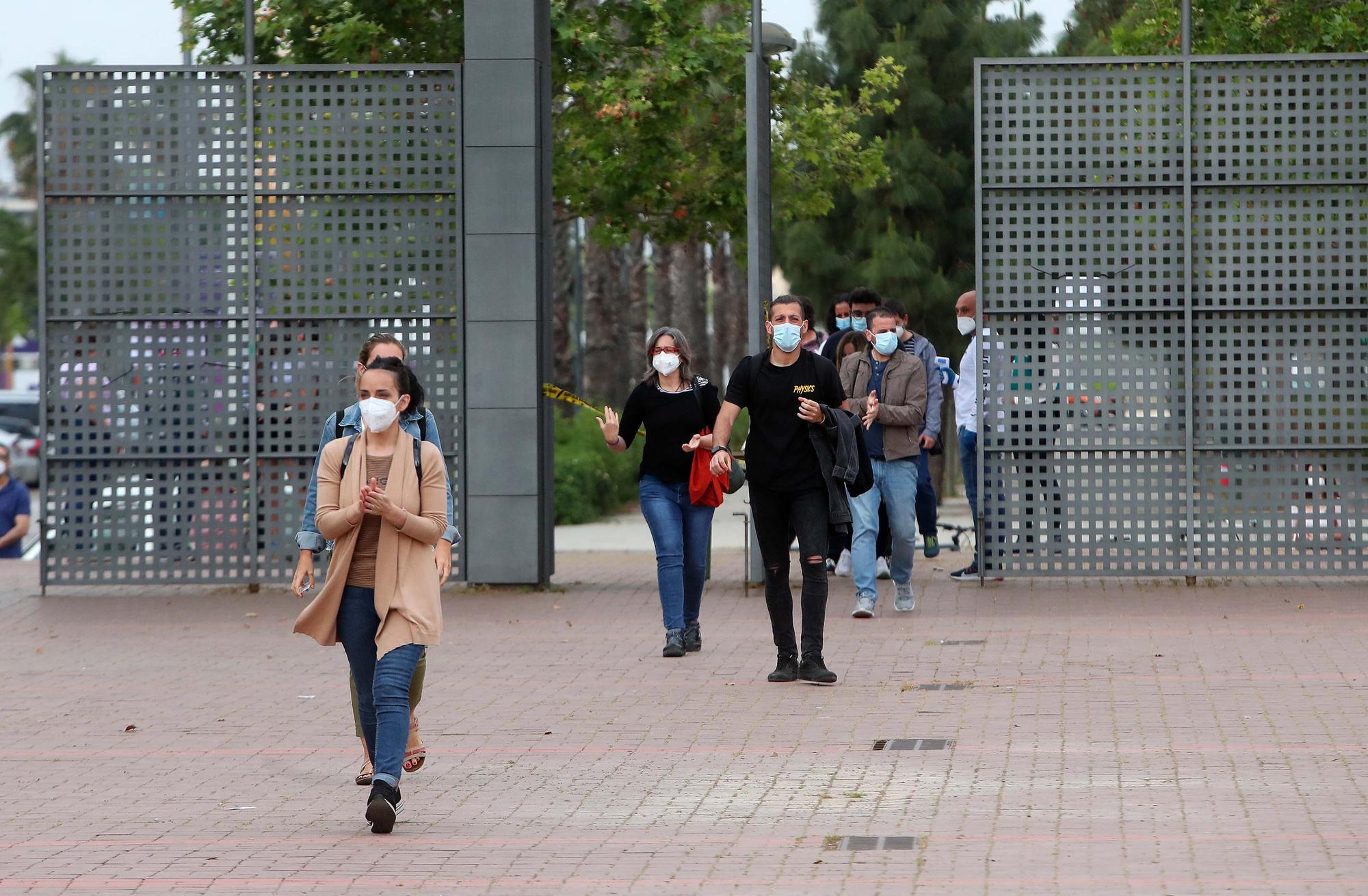 Así ha sido el examen de oposiciones a maestros de secundaria en el IES de Benicalap