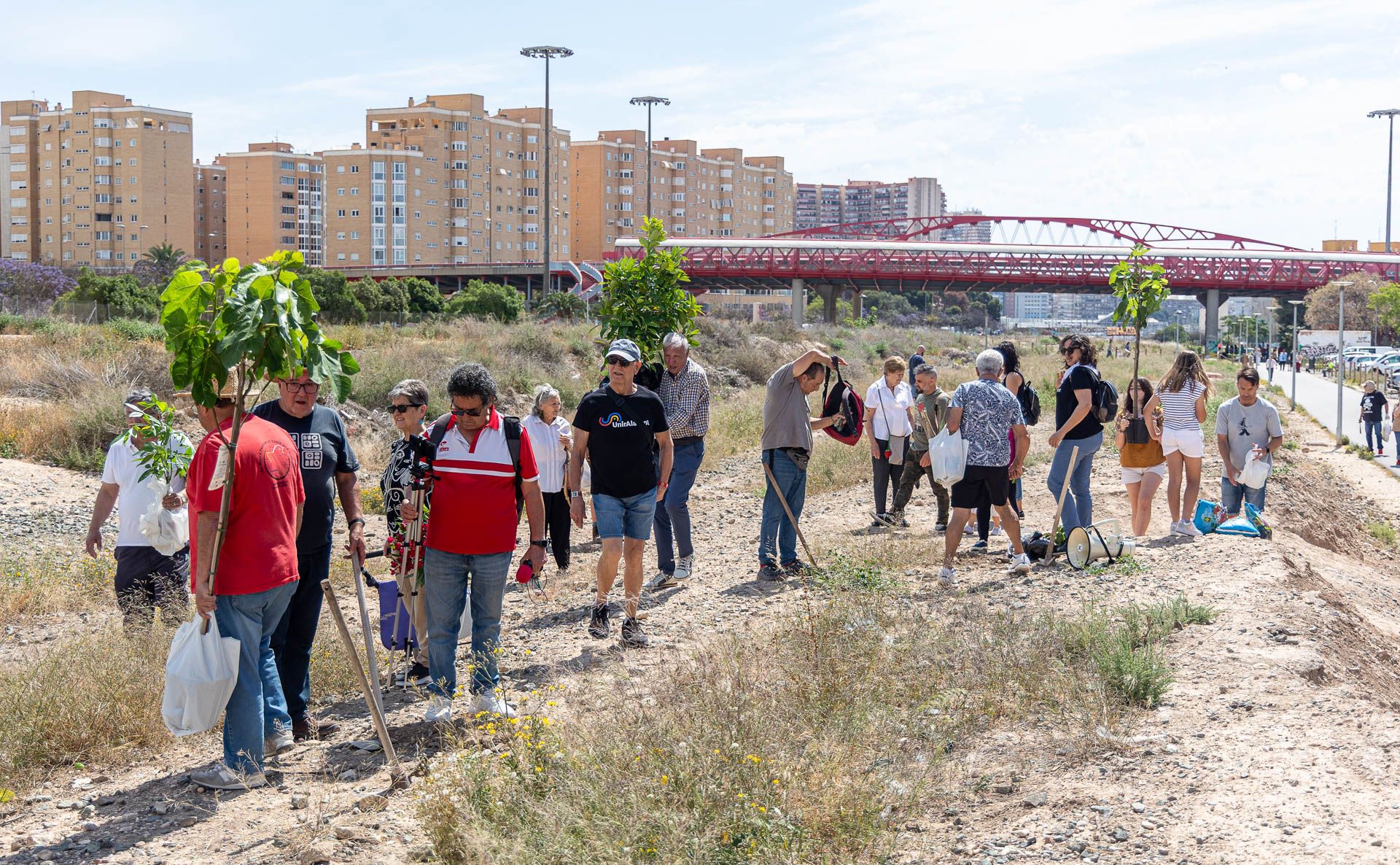 Plantacion reivindicativa a favor del Parque Central
