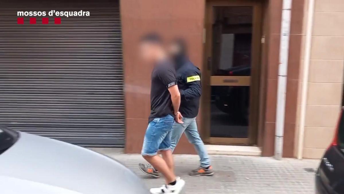 Golpe de los Mossos a la estructura de los Casuals, la facción más ultra del Barça