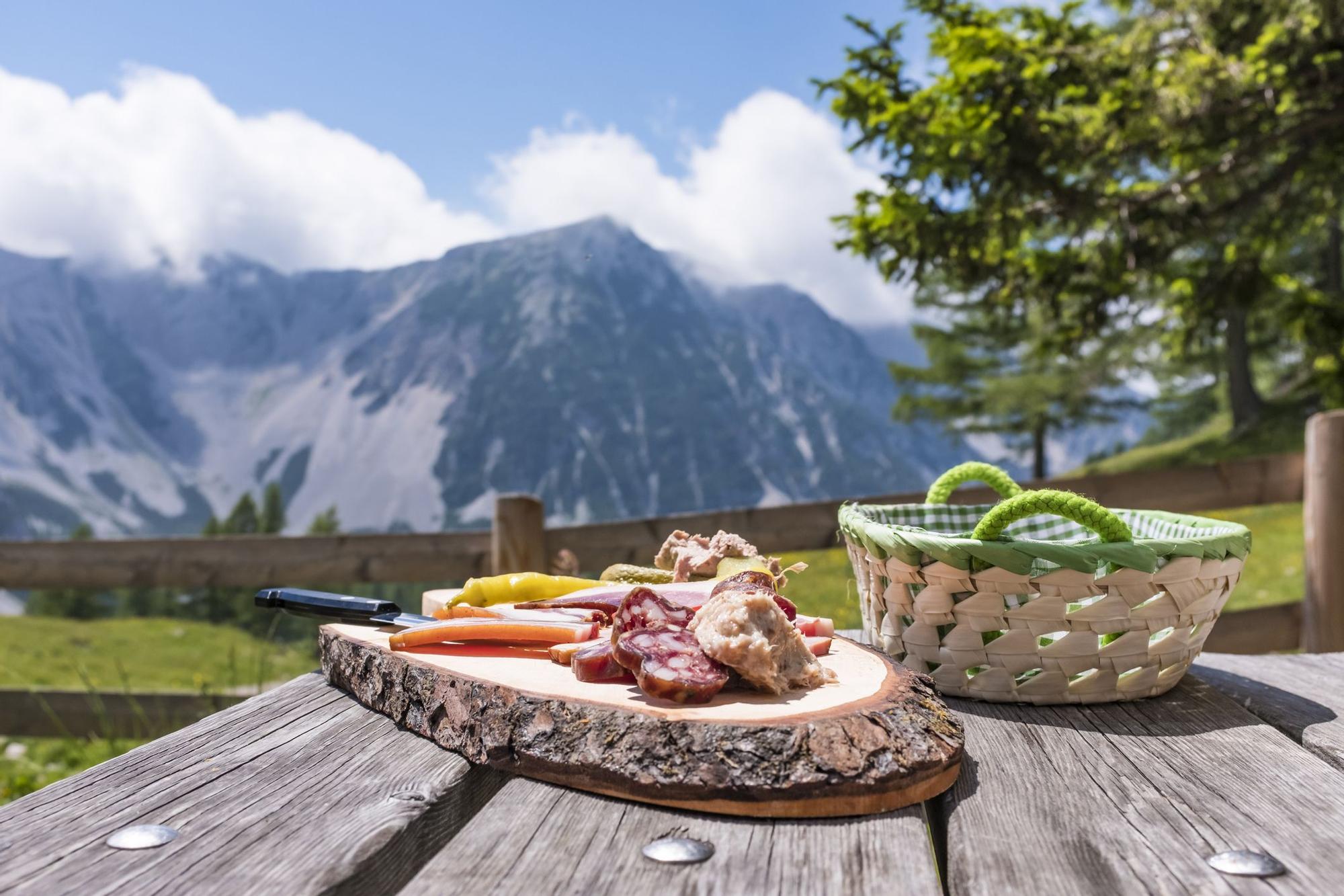 Embutidos, quesos y montañas, un buen resumen de Austria