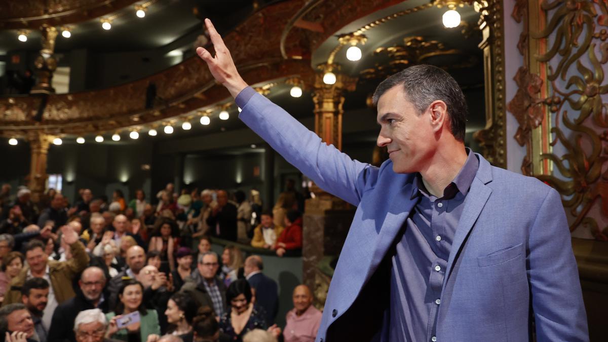 Sánchez clausura la conferencia municipal del PSOE en Valencia