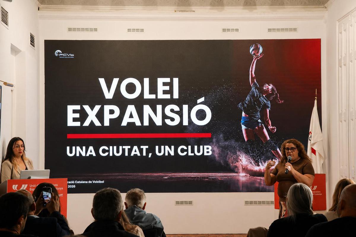 La presidenta de la FCVB, Maribel Zamora presenta el proyecto.