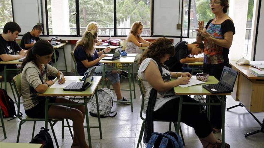 Cada aula de ESO en la concertada necesitará entre 1 y 5 alumnos más