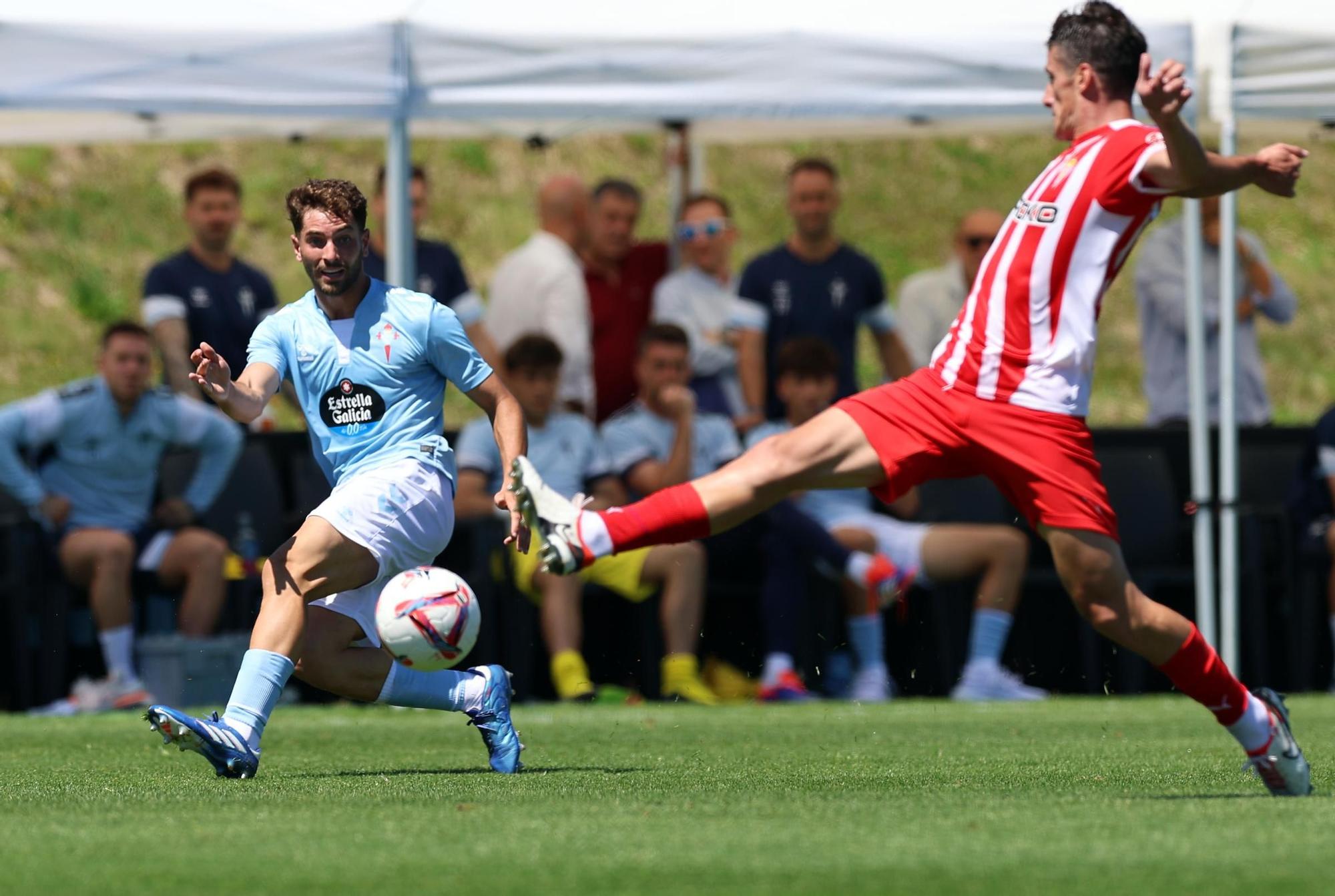 Las imágenes del amistoso Celta 2 - 1 Sporting de Gijón, en Afouteza