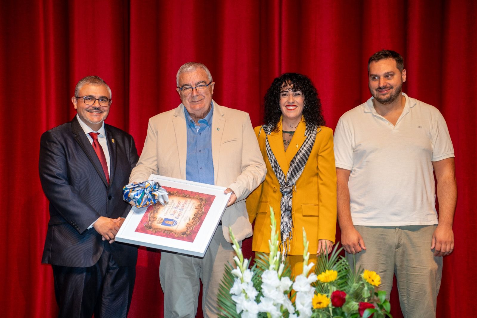 Las fotos del acto institucional del 9 d'Octubre en Tavernes de la Valldigna