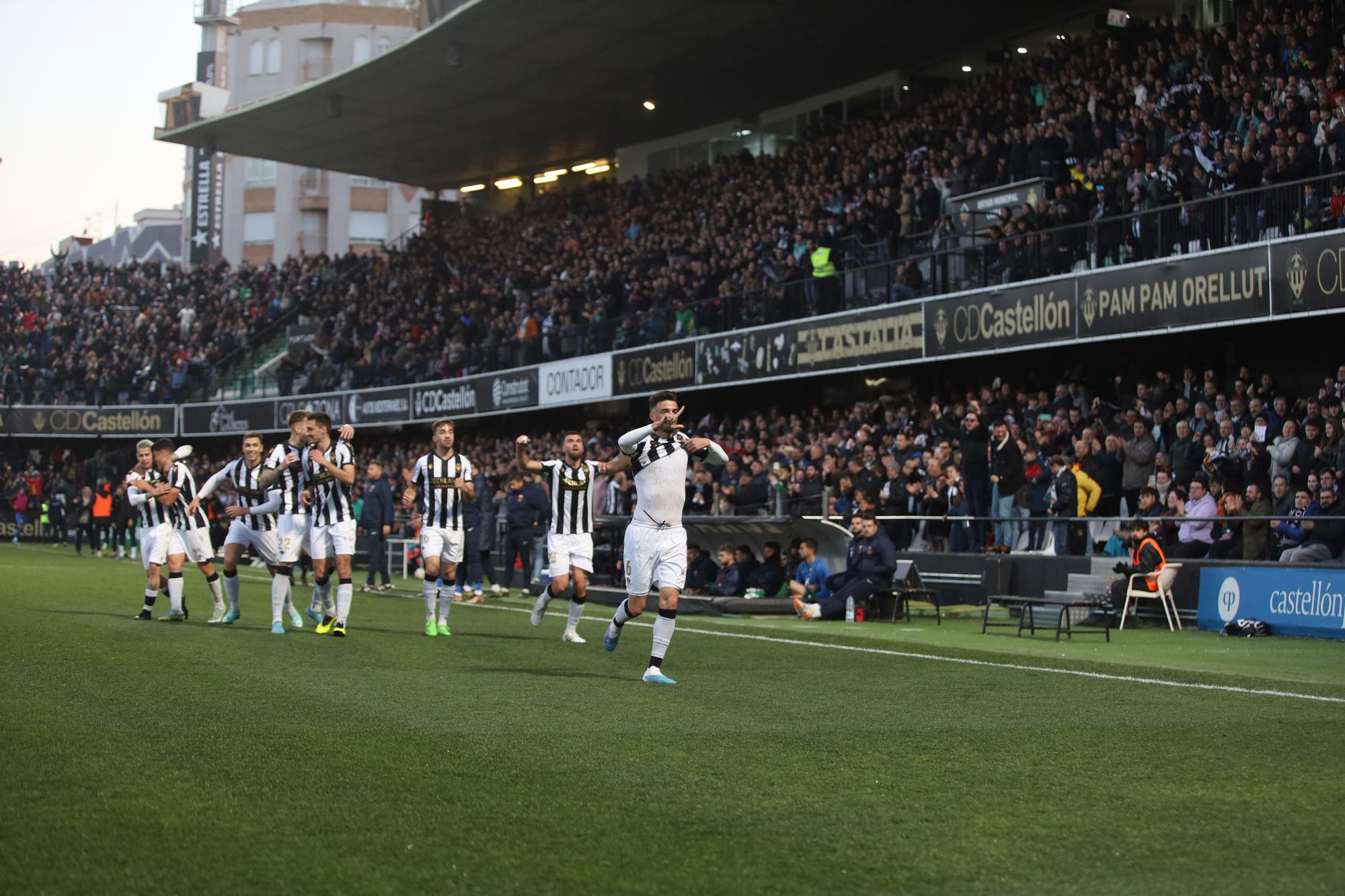 Galería | Así ha recibido la afición al Castellón antes de medirse al Eldense