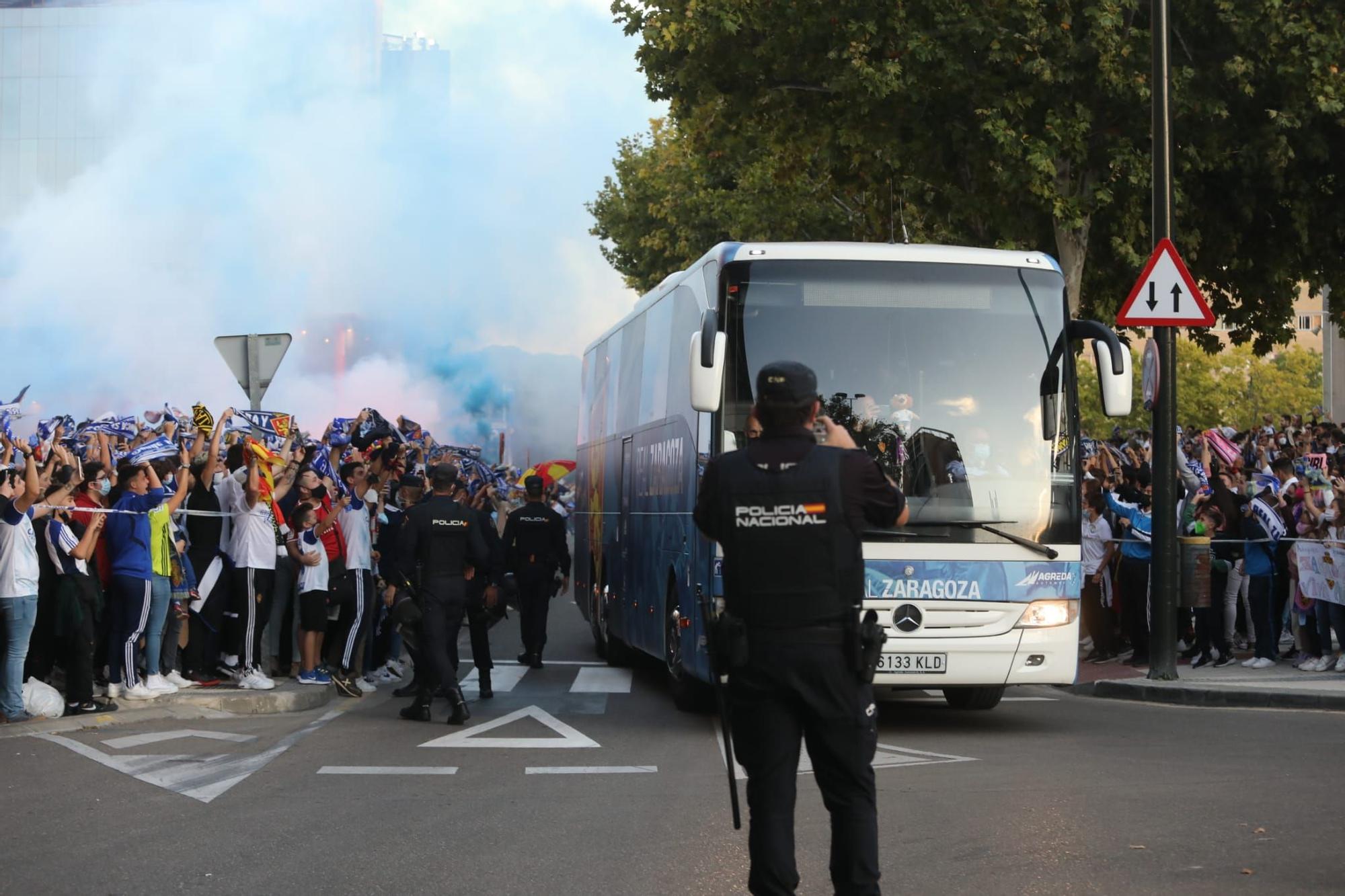 La hora previa al derbi, en imágenes