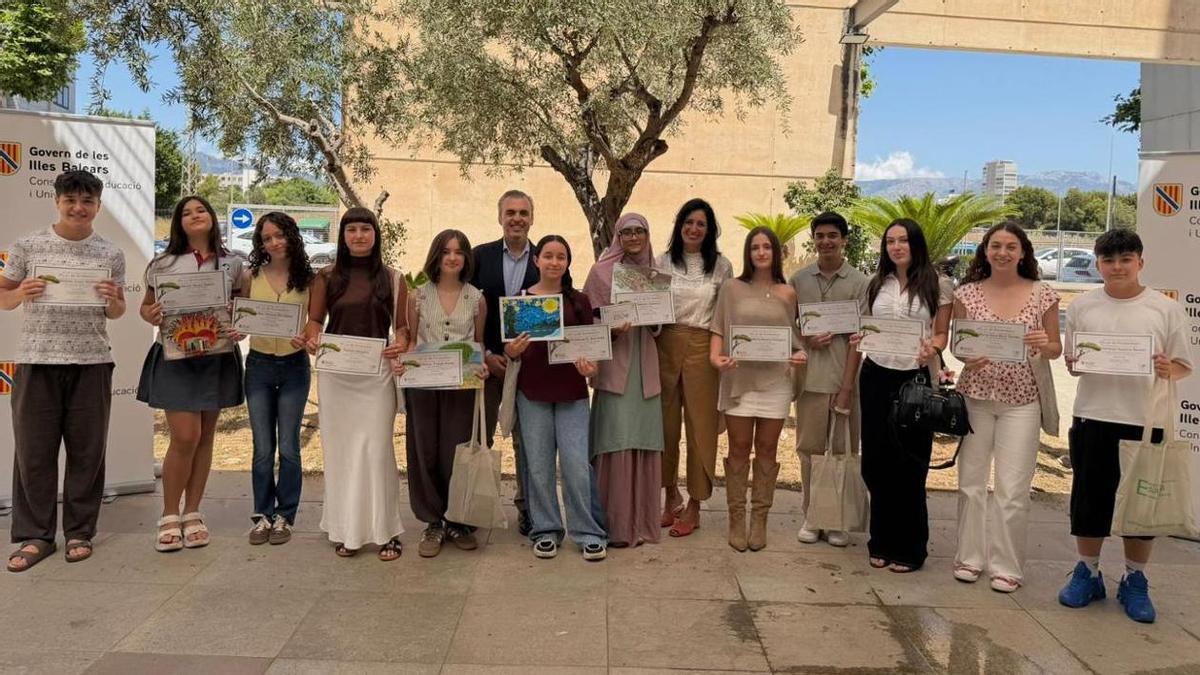 Imagen de la entrega de premios del certamen Lo Pi de Formentor