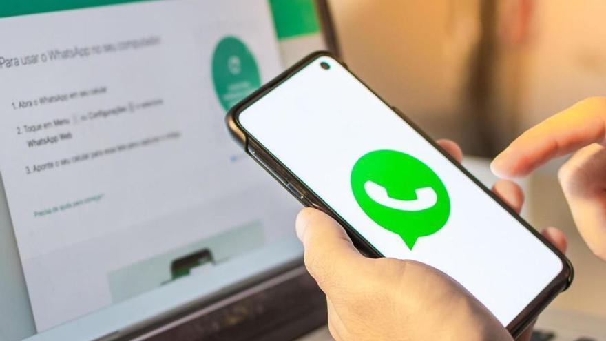 Alerta urgente de la Policía Nacional a los usuarios que usan WhatsApp en el ordenador y en el móvil