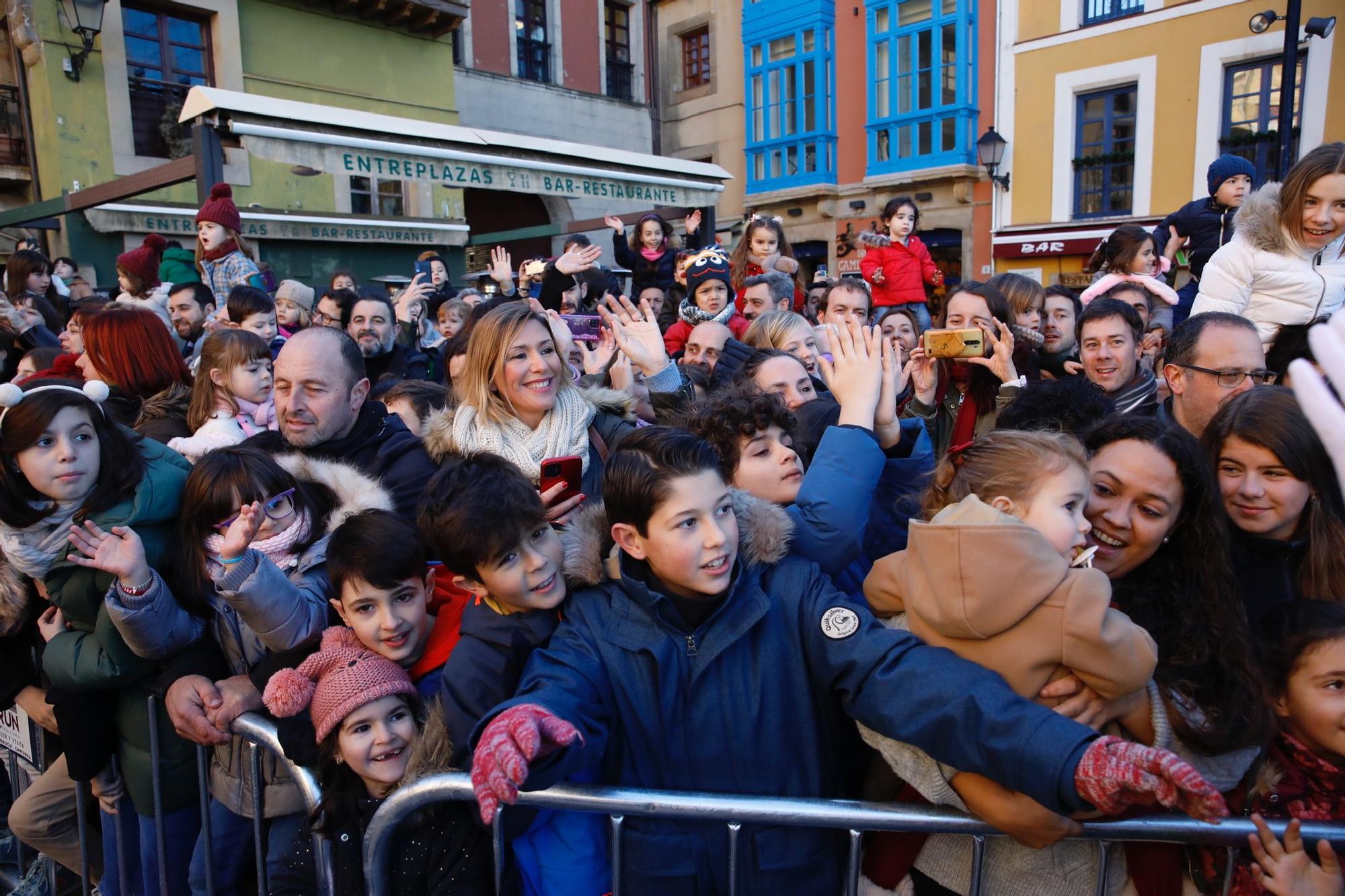 Así ha sido la llegada de los Reyes Magos a Gijón