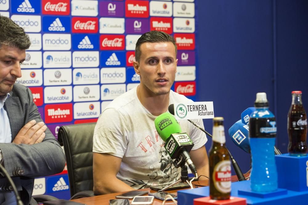 Presentación de Christian Fernández como nuevo jugador del Real Oviedo