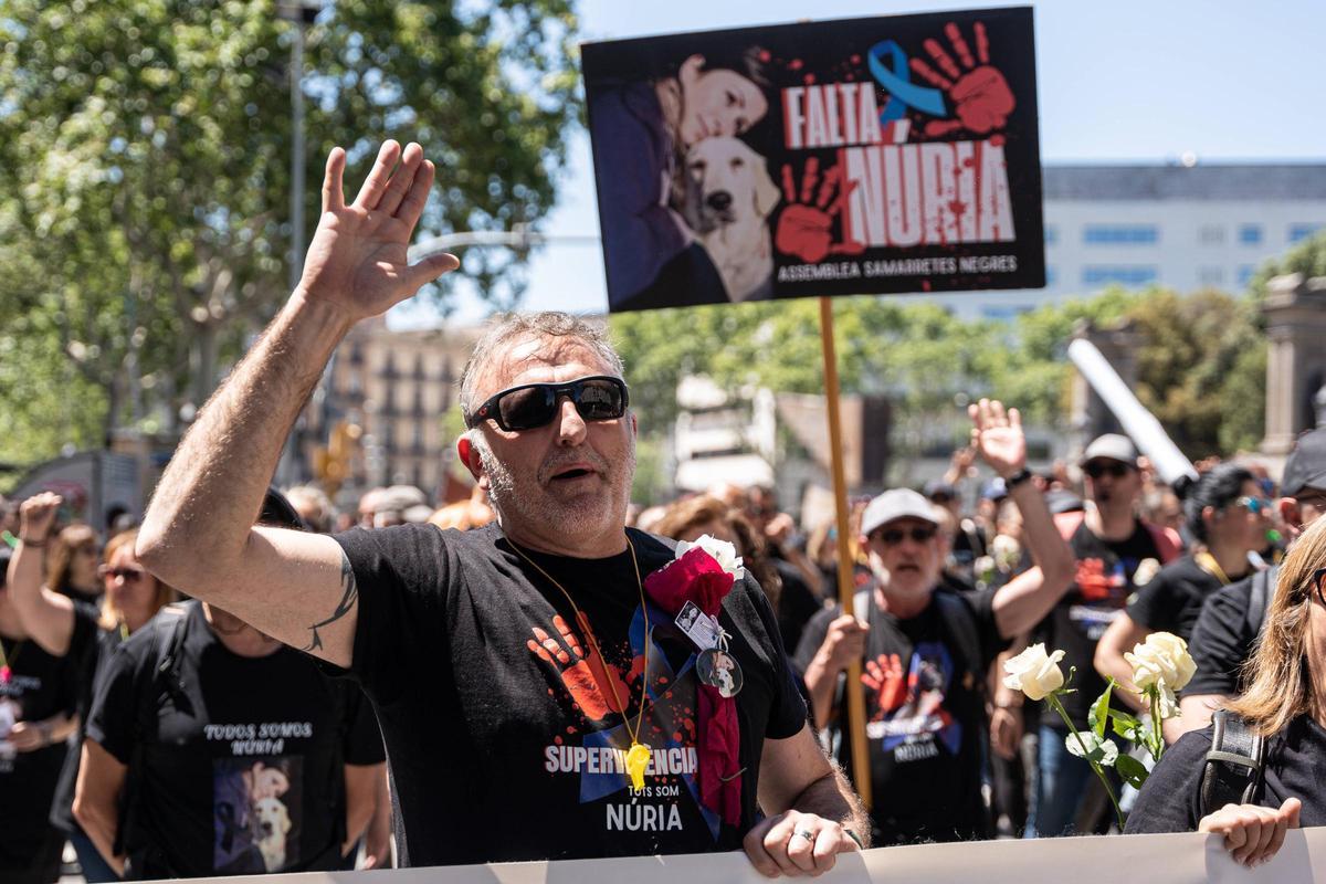 Trabajadores de prisiones se manifiestan en Barcelona para tener mayor seguridad.