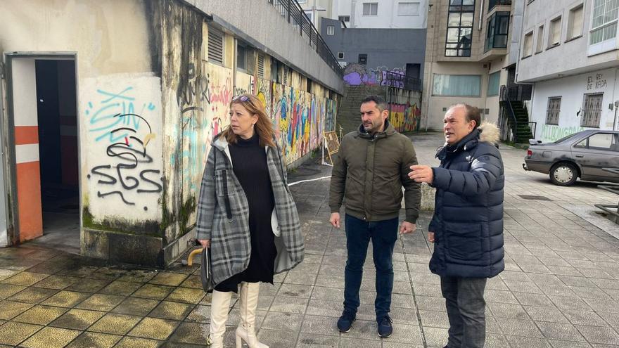 Karen Fernández Lamela, Pablo Areán y José Crespo, durante su visita al párking.