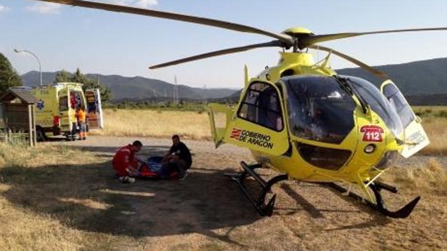 El helicóptero del 112 Aragón ha realizado hoy tres servicios, dos de ellos por rescates de montaña