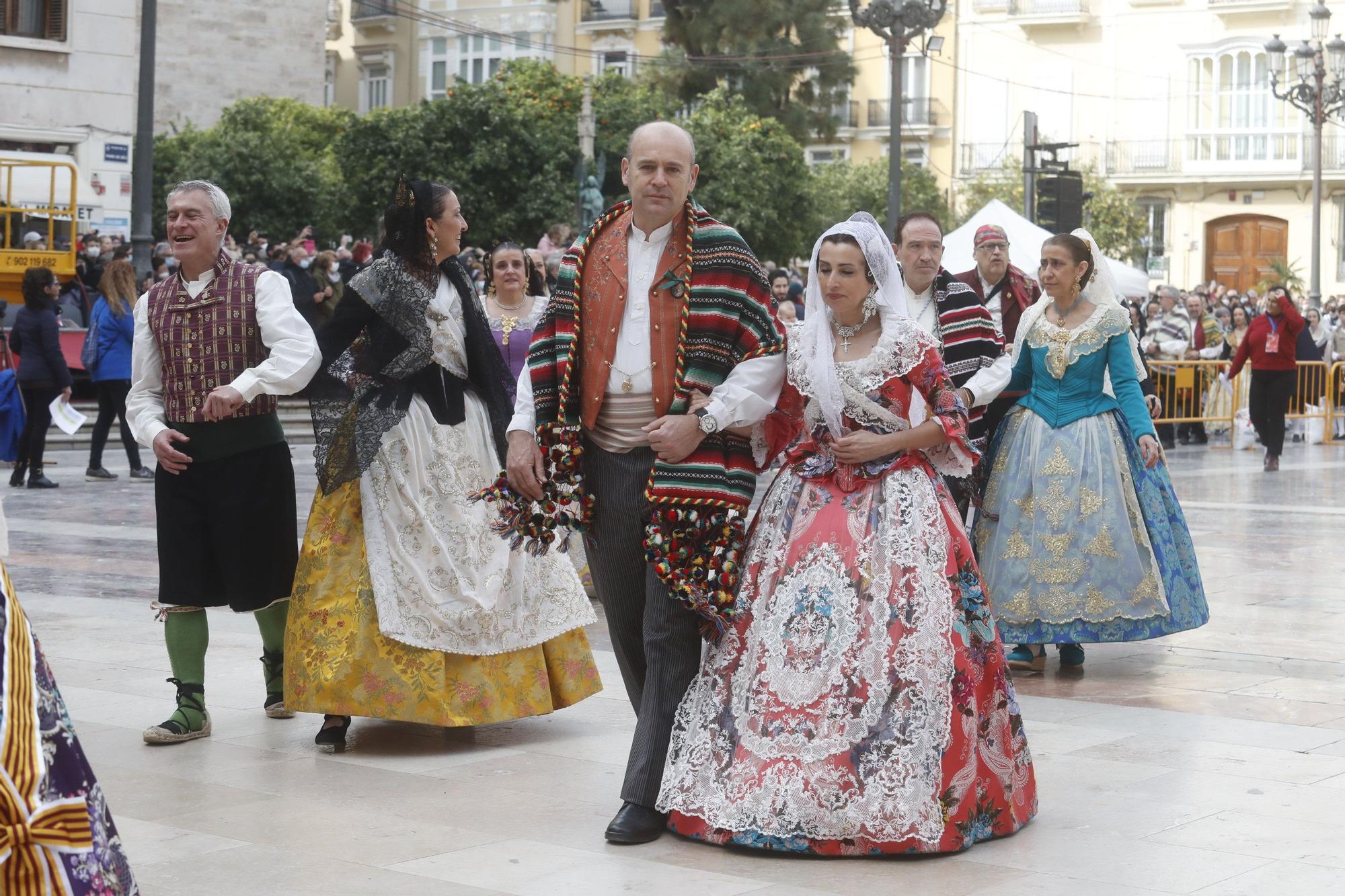 Búscate en el segundo día de ofrenda por la calle de la Paz (entre las 15:30 a las 17:00 horas)