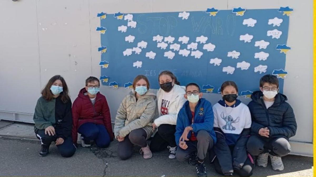 Los jóvenes mostraron su rechazo a la guerra. | SERVICIO ESPECIAL