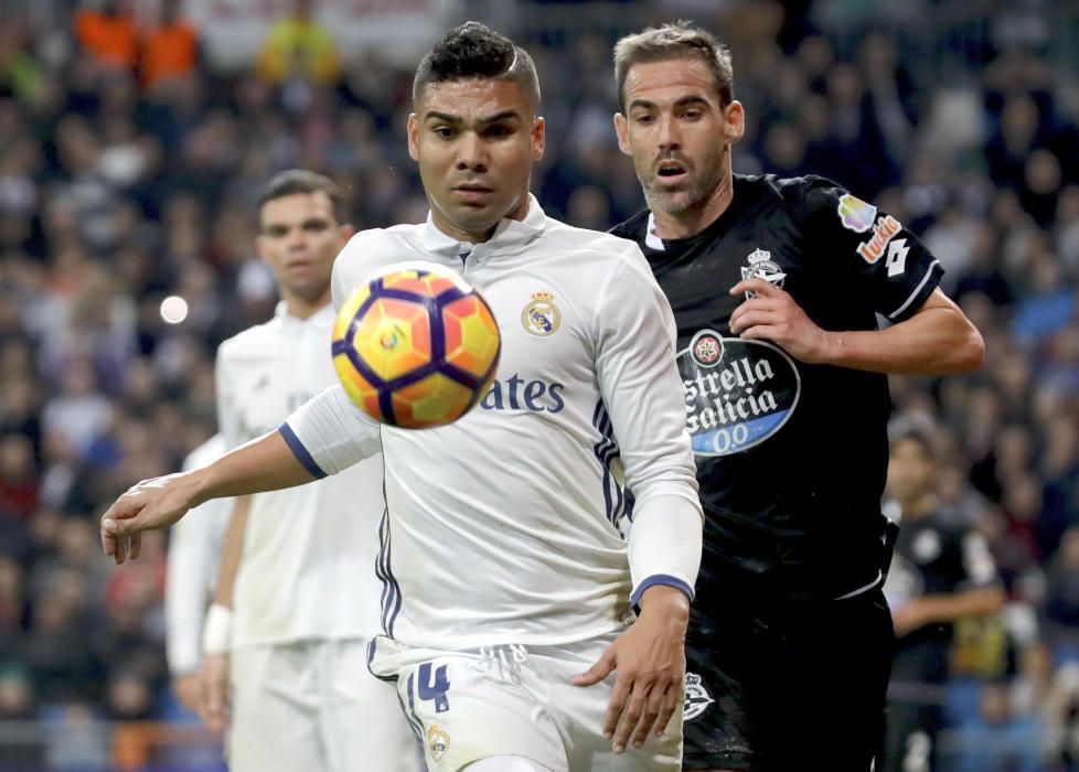 El Dépor cae ante el Real Madrid en el descuento