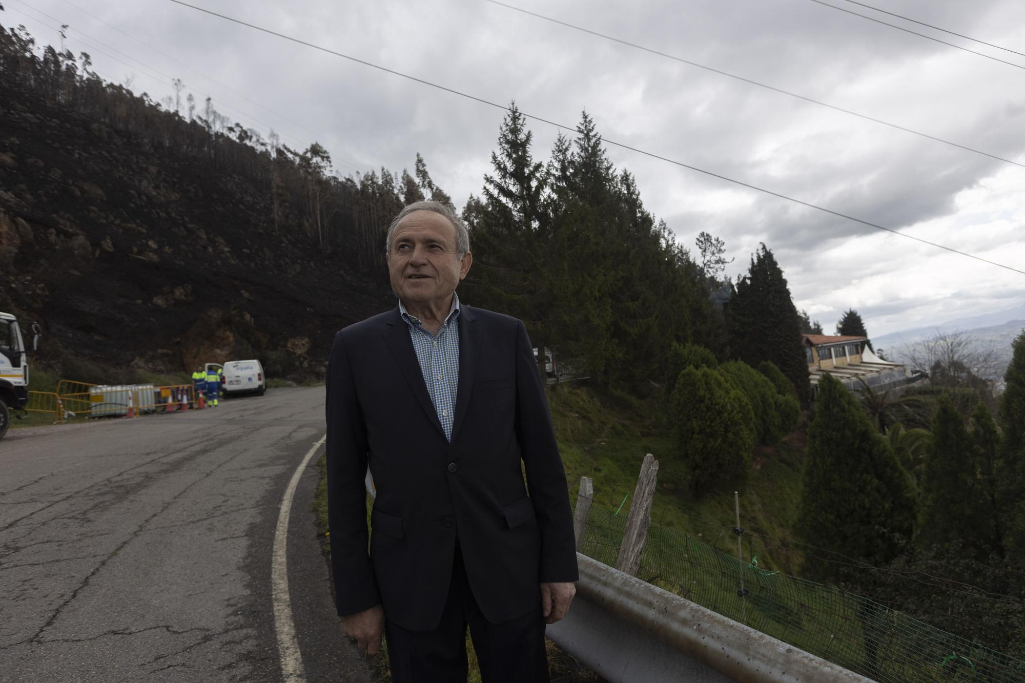 El Naranco, en Oviedo, devastado por las llamas