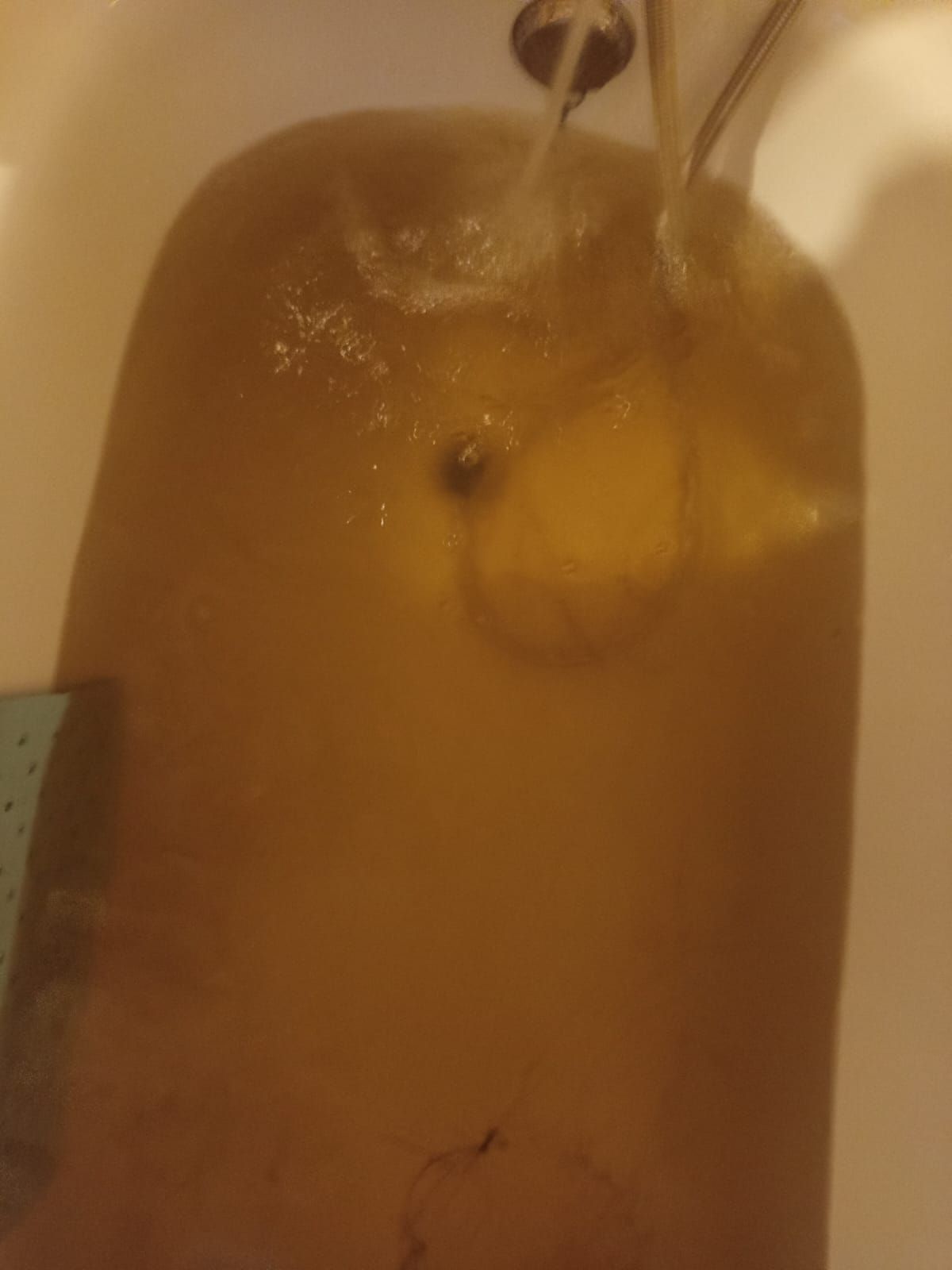 FOTOGALERÍA | Así sale el agua del grifo en Nuñomoral